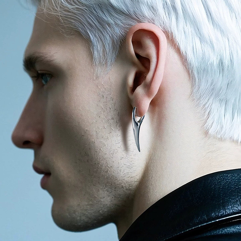 Curved Spike Ear Hoops, Jewelr - Men Accessories Look 评论和价格