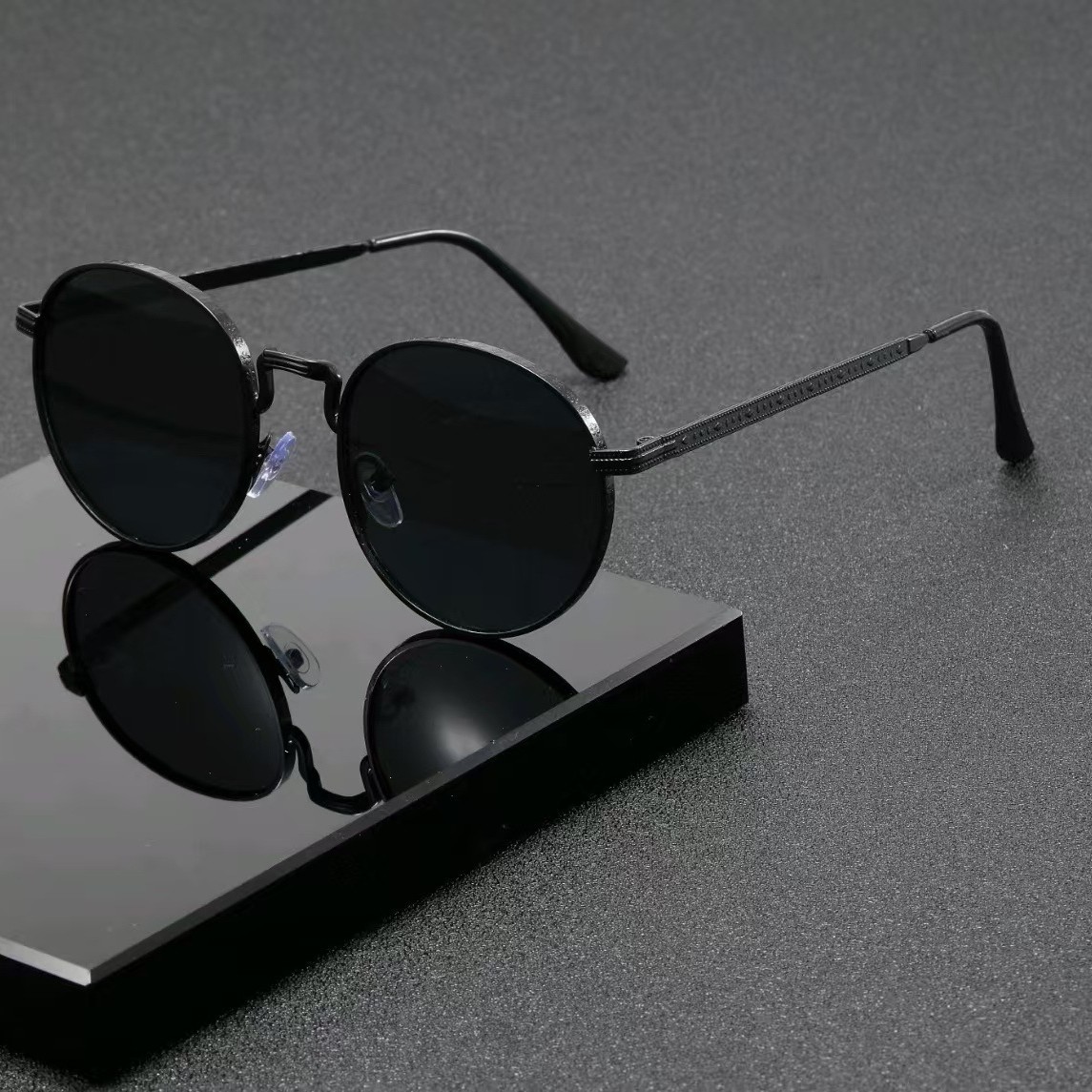 Fashion Classic Round Sunglass - Men'S Accessories Glasses 评论和价格